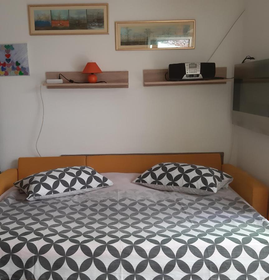 Mel Apartment *
